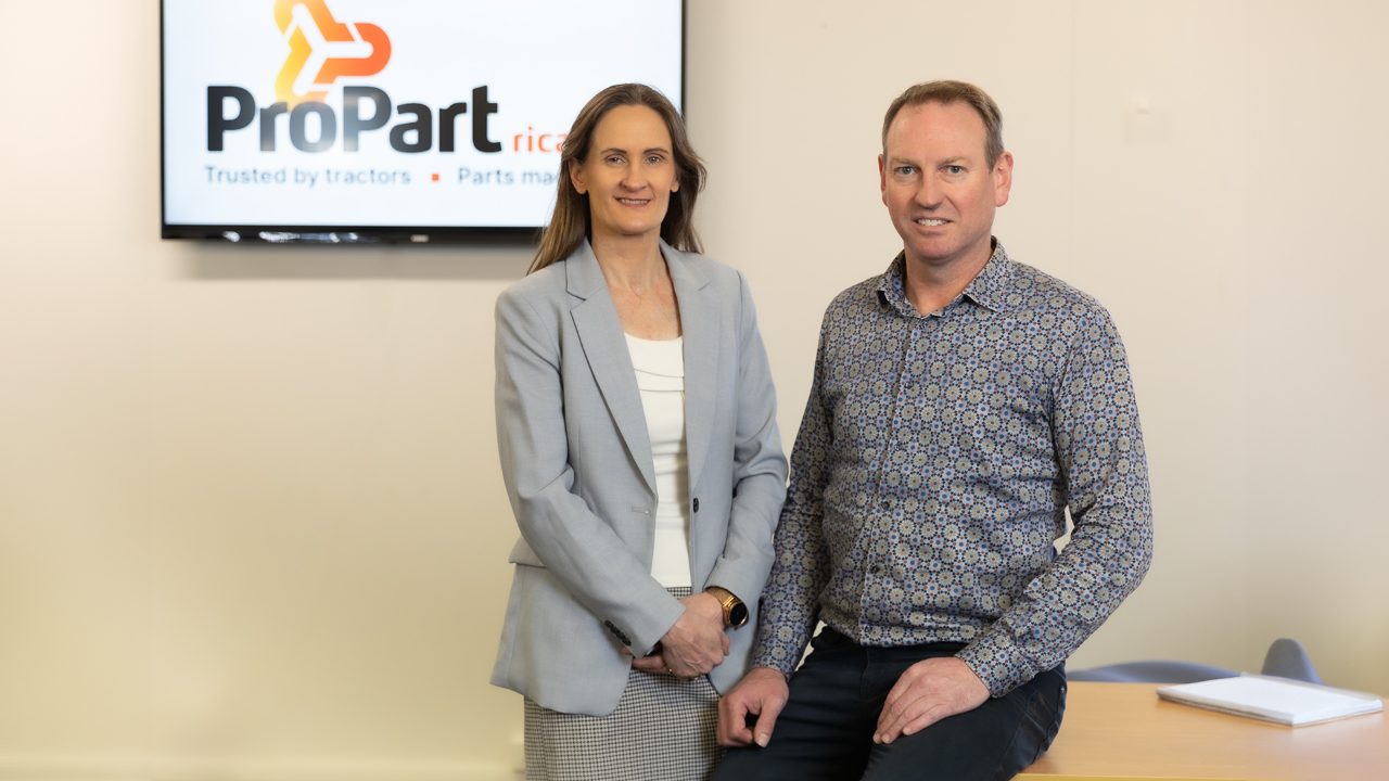 Director of ProPart Ricambi Sarah Smith (left) and co-owner and technical specialist Dean Smith (right)