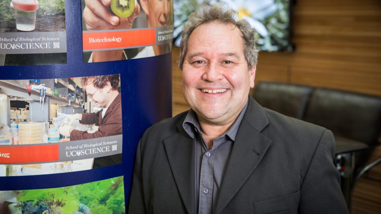 Pest-fighting pioneer clinches Supreme Science Award at 2023 Science NZ Awards